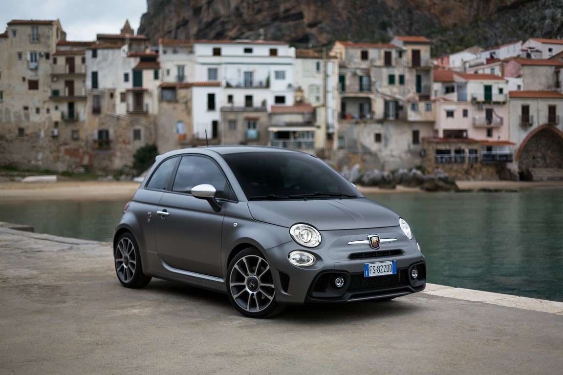 Abarth 595 Turismo (Automatic)